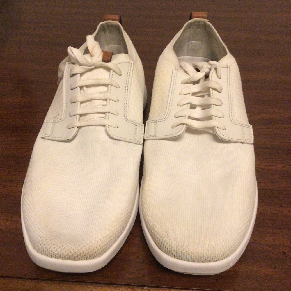 Wolf & Shepherd White soft knit with leather accent Unisex Sneakers  M 10/W12